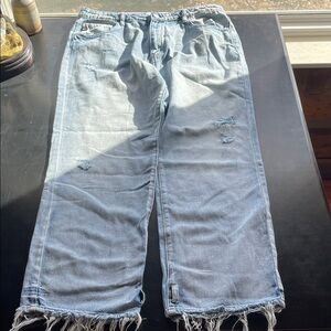 Kancan women’s size 15/31 distressed REMY JOGGER jeans NTW